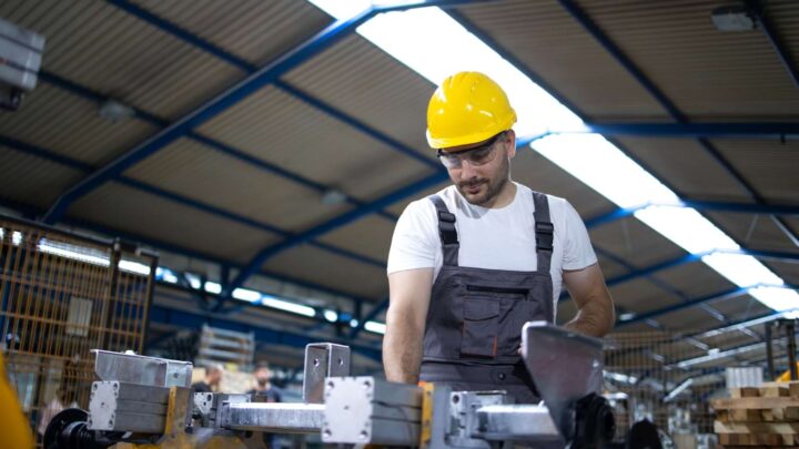Informatyczny system ERP jako wsparcie dla firm produkcyjnych